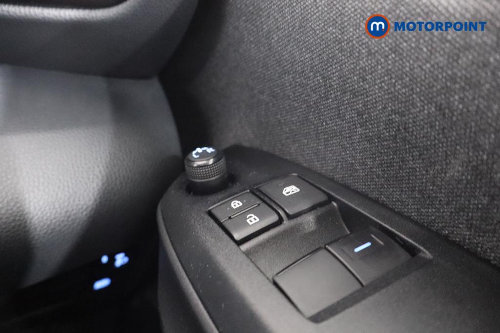 Toyota Yaris Icon Automatic Petrol-Electric Hybrid Hatchback - Stock Number (1543806) - 11th supplementary image