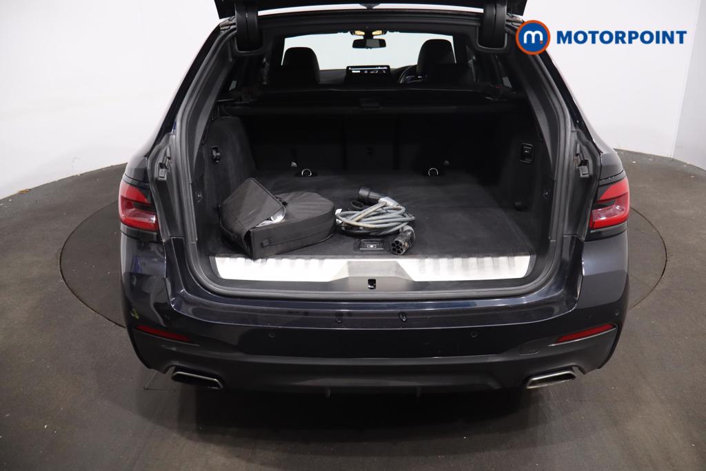 BMW 5 Series M Sport Automatic Petrol Plug-In Hybrid Estate - Stock Number (1543844) - 18th supplementary image