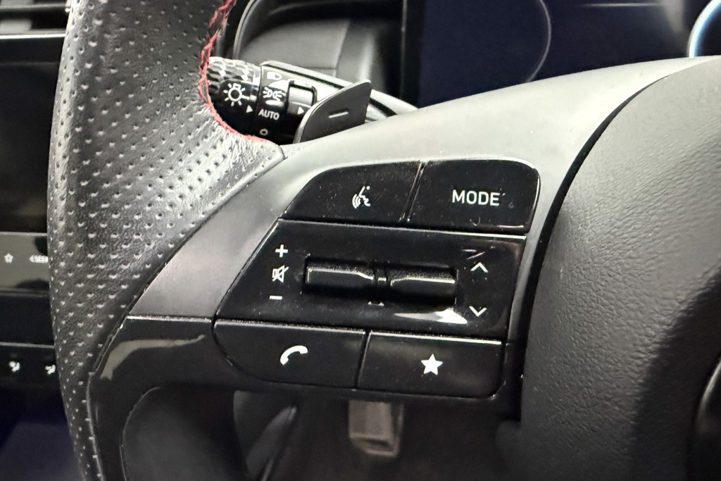 Hyundai Tucson N Line S Automatic Petrol-Electric Hybrid SUV - Stock Number (1543978) - 3rd supplementary image