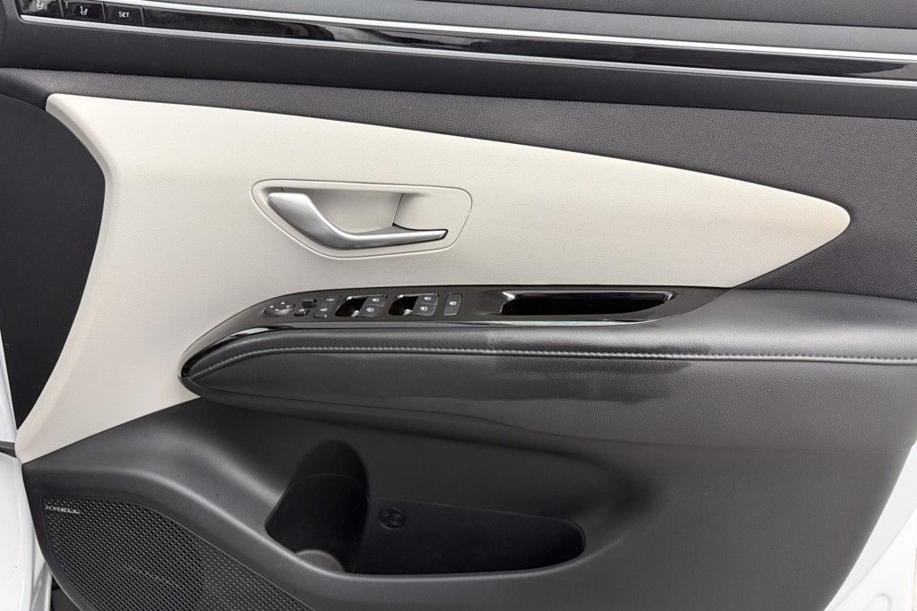 Hyundai Tucson Ultimate Automatic Petrol Plug-In Hybrid SUV - Stock Number (1544002) - 12th supplementary image