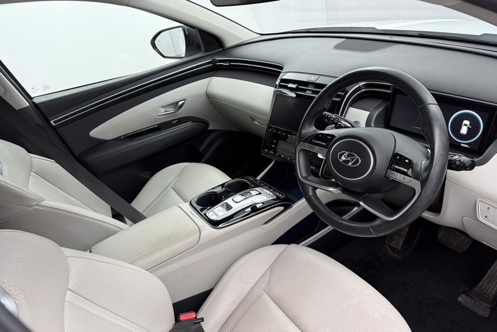 Hyundai Tucson Ultimate Automatic Petrol Plug-In Hybrid SUV - Stock Number (1544002) - 1st supplementary image
