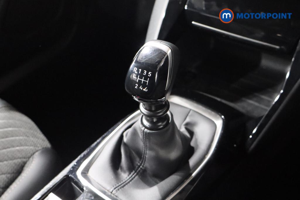 Peugeot 2008 Allure Manual Petrol SUV - Stock Number (1545180) - 5th supplementary image