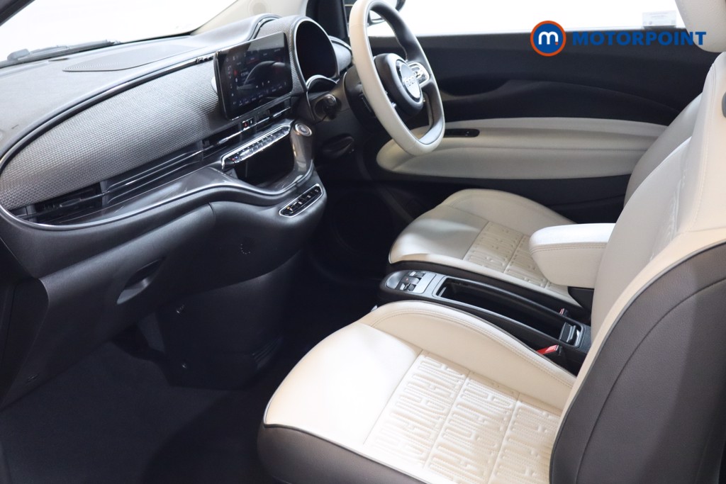 Fiat 500 La Prima Automatic Electric Convertible - Stock Number (1545212) - 9th supplementary image