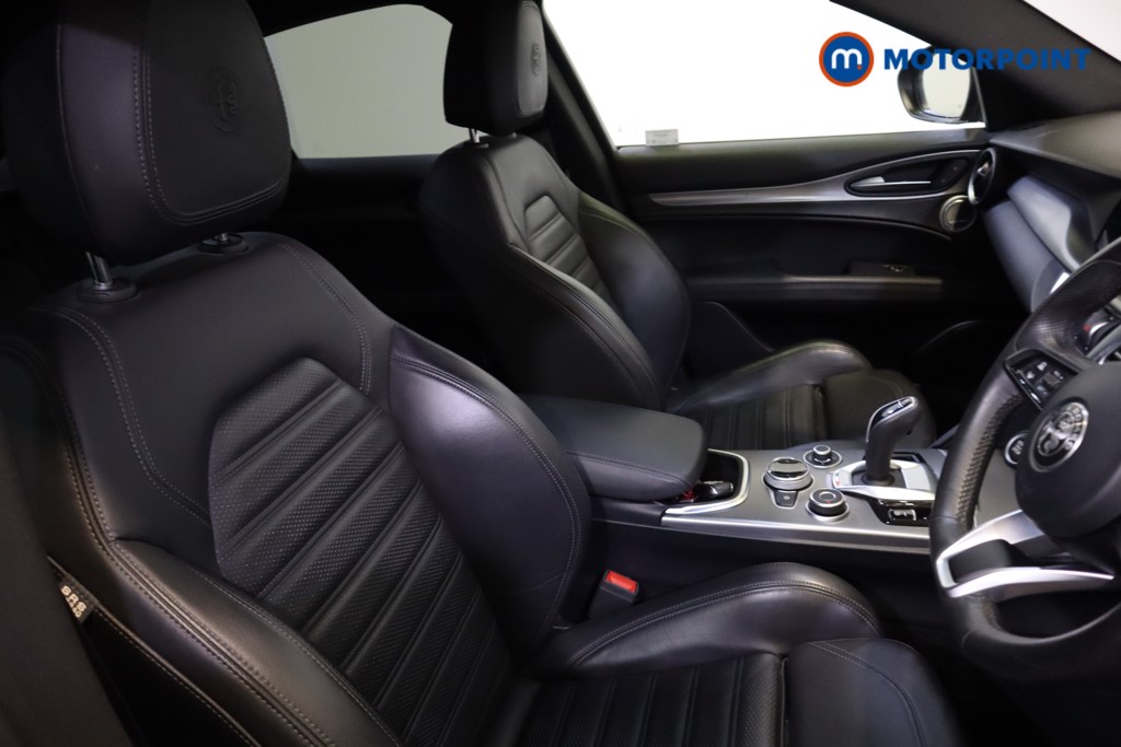 Alfa Romeo Stelvio Veloce Automatic Petrol SUV - Stock Number (1545319) - 6th supplementary image
