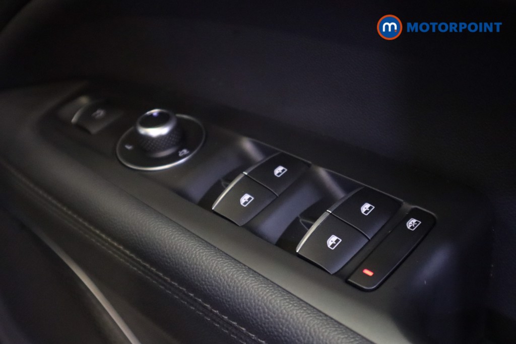 Alfa Romeo Stelvio Veloce Automatic Petrol SUV - Stock Number (1545319) - 13th supplementary image