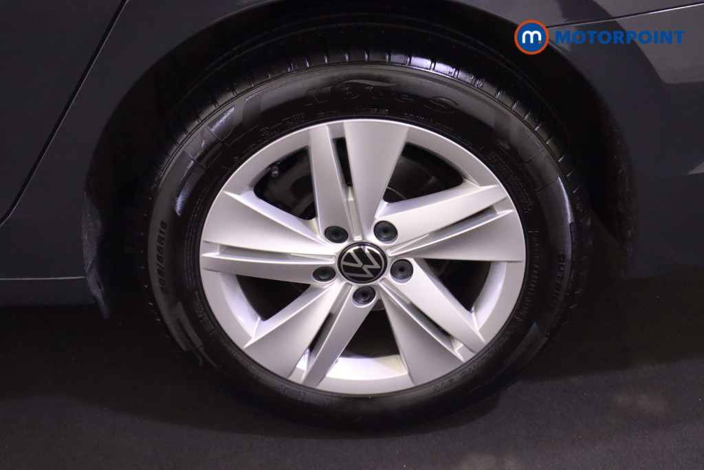 Volkswagen Golf Life Manual Diesel Estate - Stock Number (1545810) - 9th supplementary image