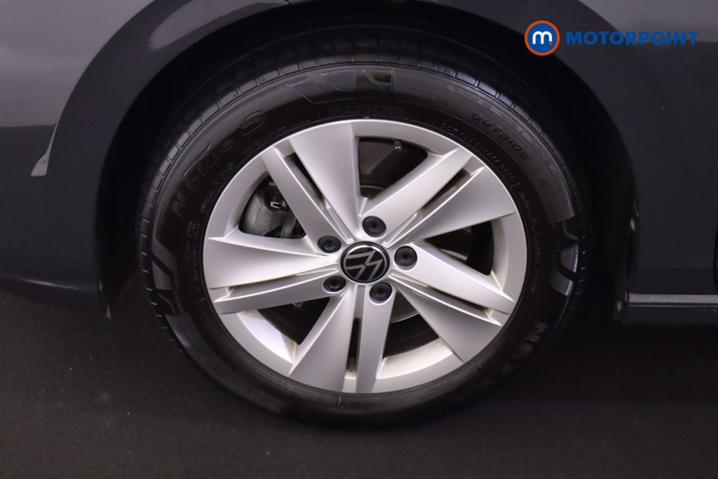 Volkswagen Golf Life Manual Diesel Estate - Stock Number (1545810) - 10th supplementary image
