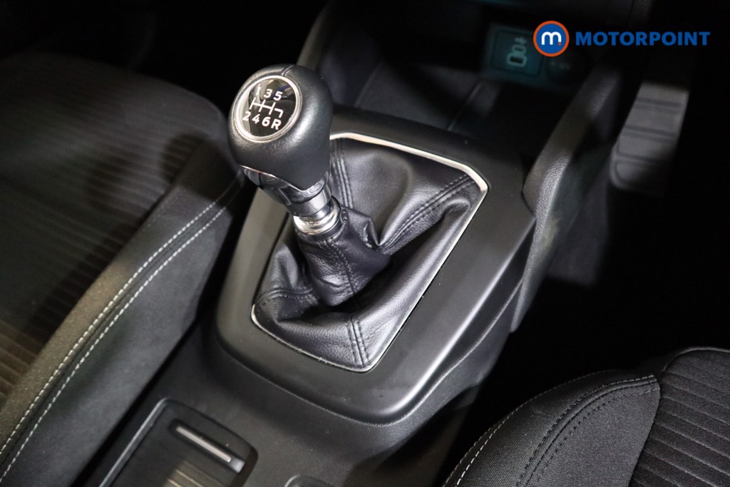 Ford Focus Titanium Manual Petrol Hatchback - Stock Number (1545844) - 8th supplementary image