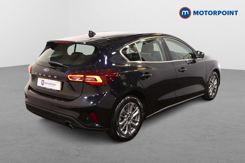 Ford Focus Titanium Manual Petrol Hatchback - Stock Number (1545844) - Drivers side rear corner