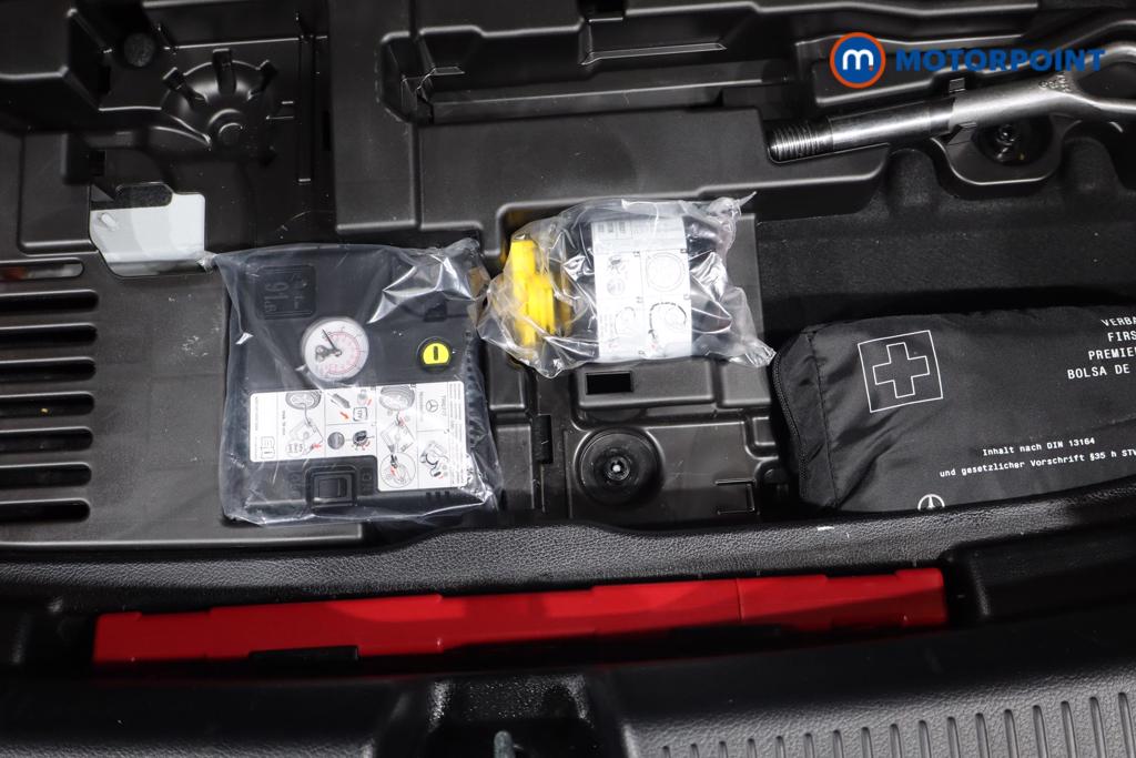 Mercedes-Benz A Class Amg Line Executive Edition Automatic Petrol Hatchback - Stock Number (1545959) - 28th supplementary image