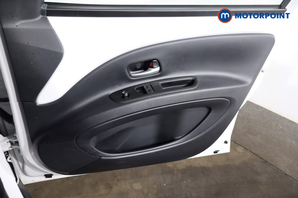 Toyota Aygo X Edge Automatic Petrol Hatchback - Stock Number (1546304) - 20th supplementary image