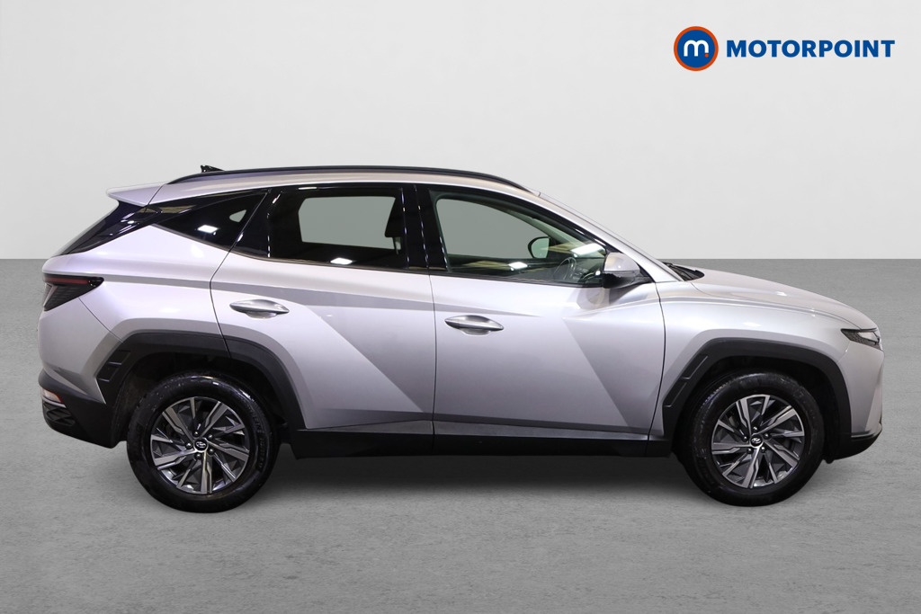 Hyundai Tucson Se Connect Manual Petrol SUV - Stock Number (1546400) - Drivers side