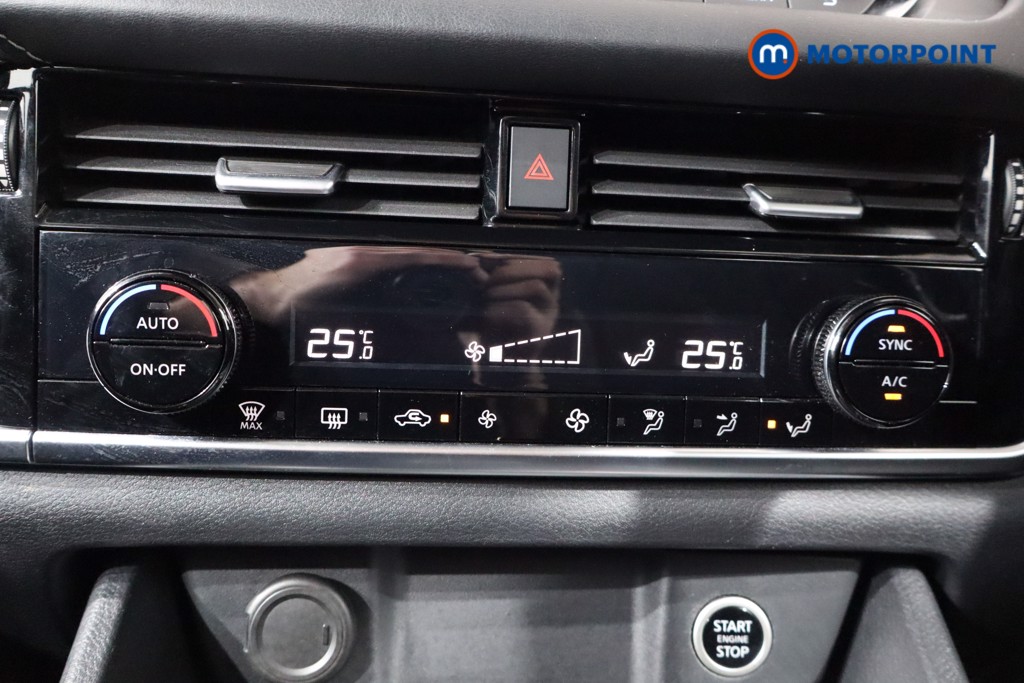 Nissan Qashqai Acenta Premium Automatic Petrol SUV - Stock Number (1546406) - 13th supplementary image