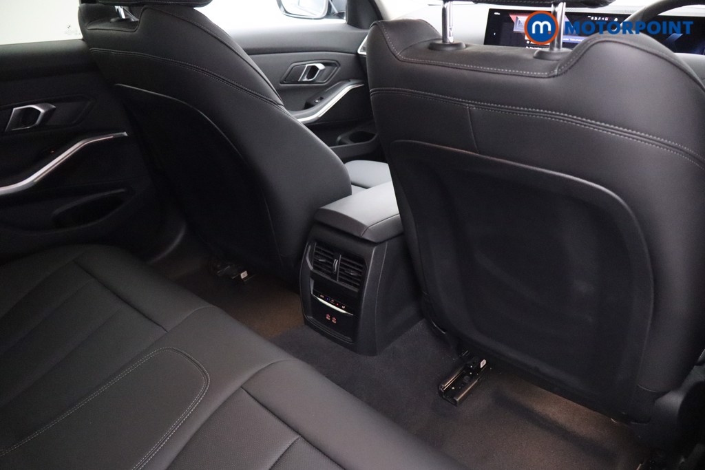 BMW 3 Series Sport Automatic Petrol Estate - Stock Number (1546884) - 17th supplementary image