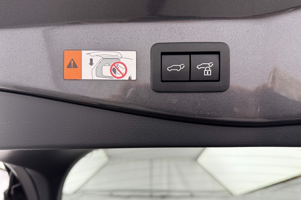 Toyota C-Hr Design Automatic Petrol-Electric Hybrid SUV - Stock Number (1546888) - 18th supplementary image