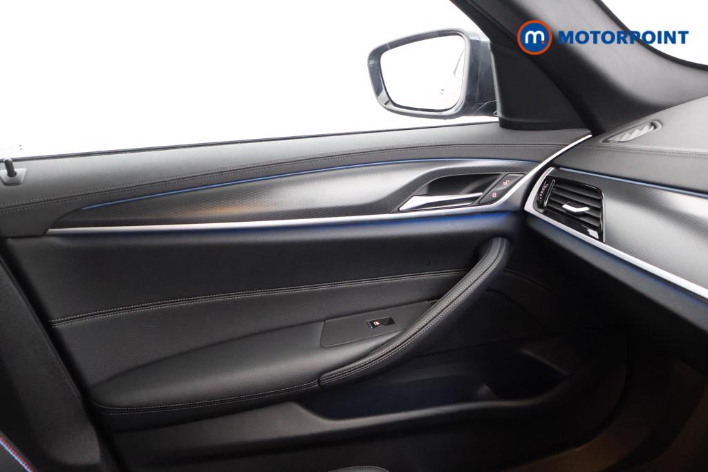 BMW 5 Series M Sport Automatic Petrol Plug-In Hybrid Estate - Stock Number (1546970) - 8th supplementary image