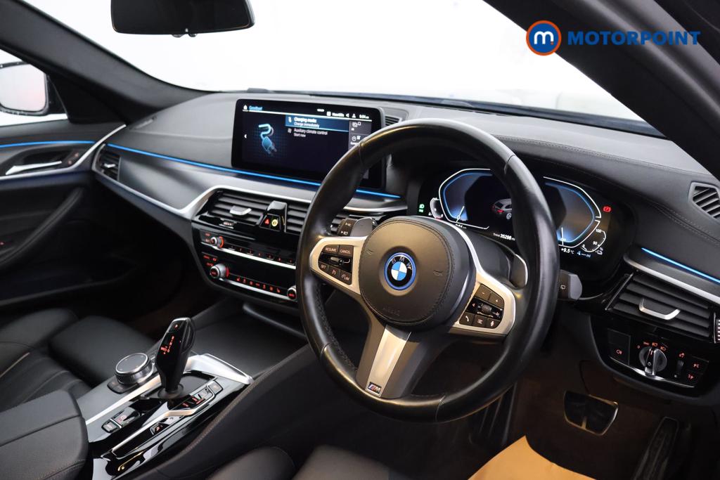 BMW 5 Series M Sport Automatic Petrol Plug-In Hybrid Estate - Stock Number (1546974) - 11th supplementary image
