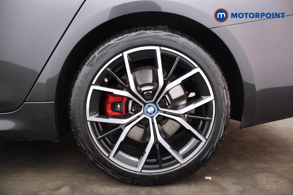BMW 5 Series M Sport Automatic Petrol Plug-In Hybrid Estate - Stock Number (1546974) - 23rd supplementary image