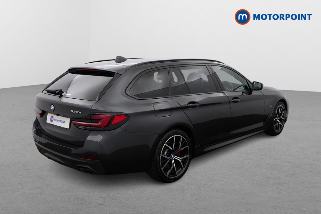 BMW 5 Series M Sport Automatic Petrol Plug-In Hybrid Estate - Stock Number (1546974) - Drivers side rear corner