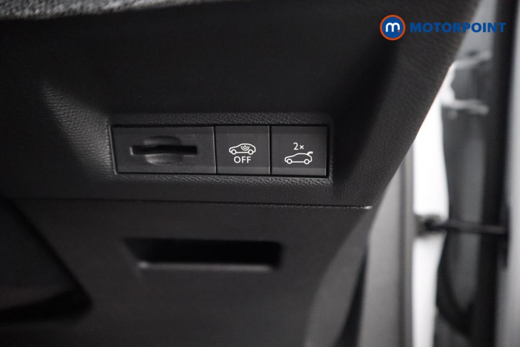 Peugeot 3008 GT Automatic Electric SUV - Stock Number (1547083) - 18th supplementary image