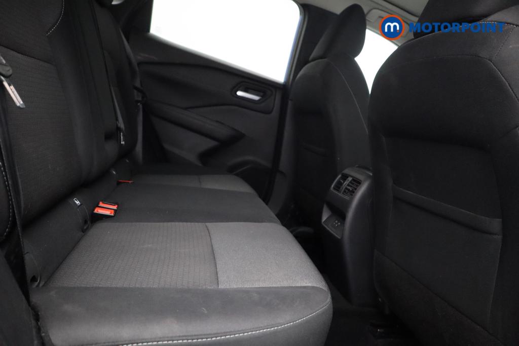 Nissan Qashqai N-Connecta Manual Petrol SUV - Stock Number (1547093) - 9th supplementary image