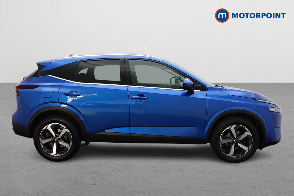 Nissan Qashqai N-Connecta Manual Petrol SUV - Stock Number (1547093) - Drivers side