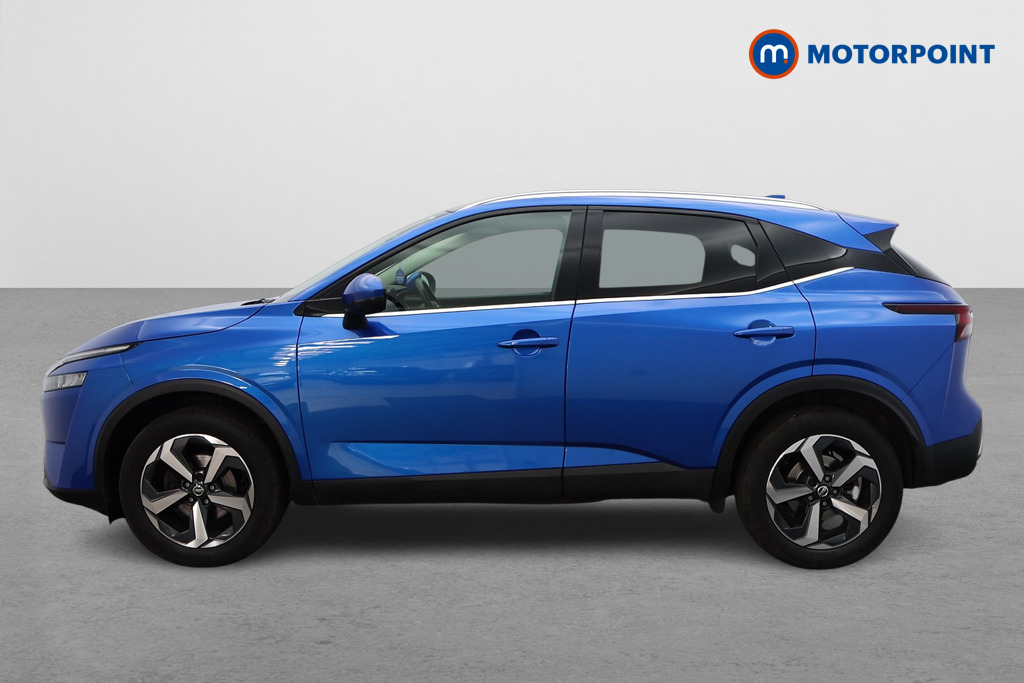 Nissan Qashqai N-Connecta Manual Petrol SUV - Stock Number (1547093) - Passenger side