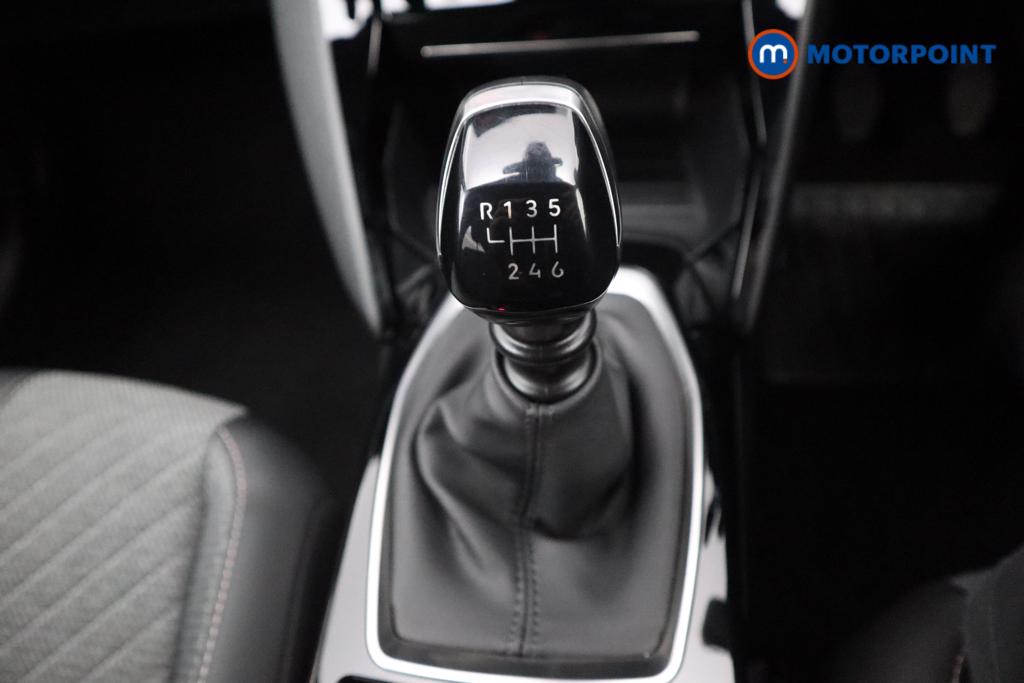 Peugeot 2008 Allure Manual Petrol SUV - Stock Number (1547100) - 6th supplementary image