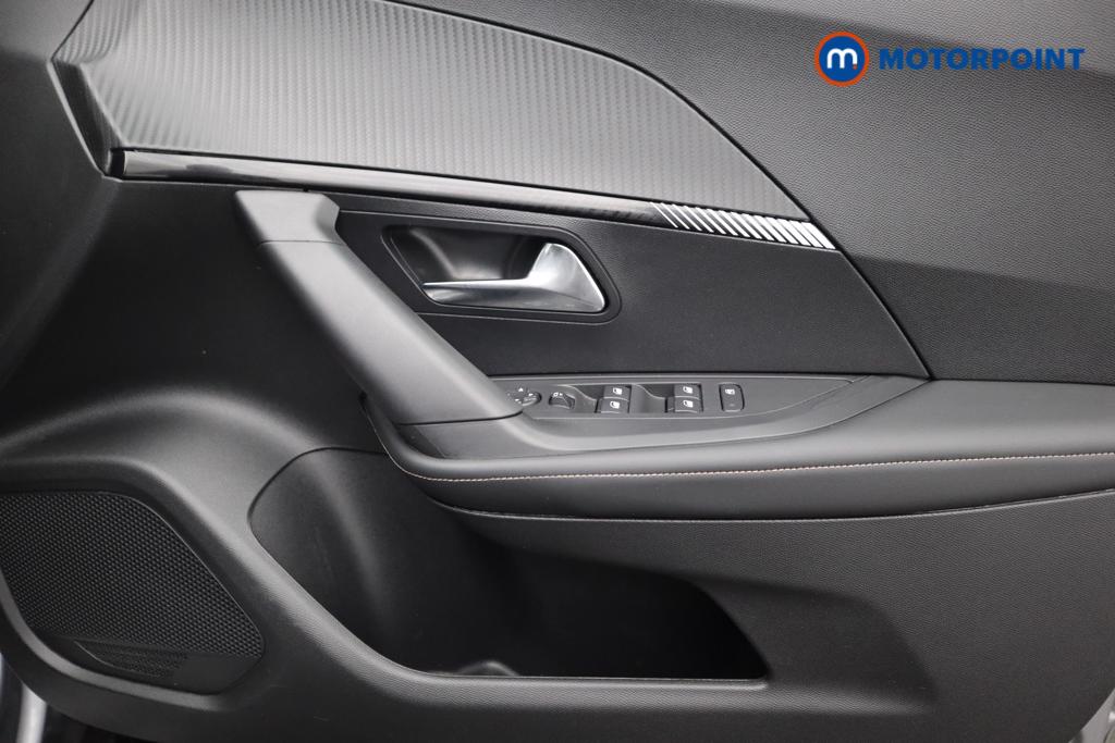 Peugeot 2008 Allure Manual Petrol SUV - Stock Number (1547100) - 17th supplementary image