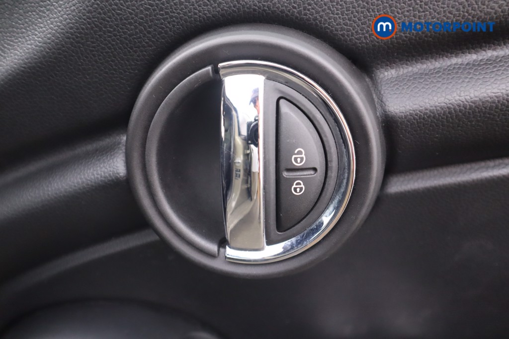 Mini Hatchback Cooper Sport Manual Petrol Hatchback - Stock Number (1548163) - 5th supplementary image