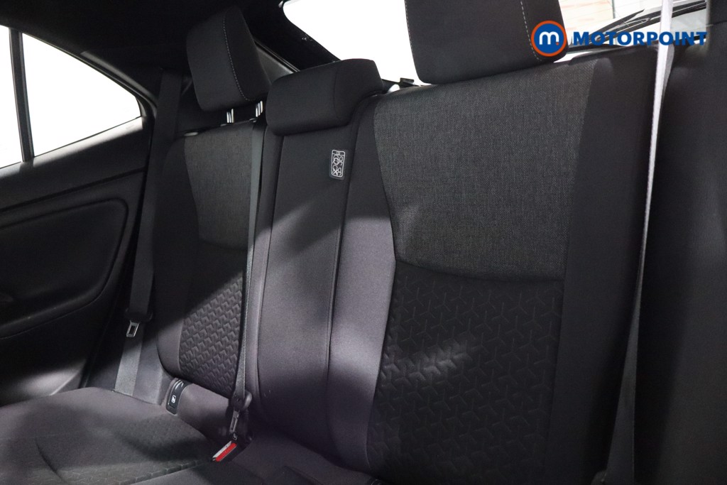 Toyota Yaris Cross Design Automatic Petrol-Electric Hybrid Estate - Stock Number (1548433) - 5th supplementary image