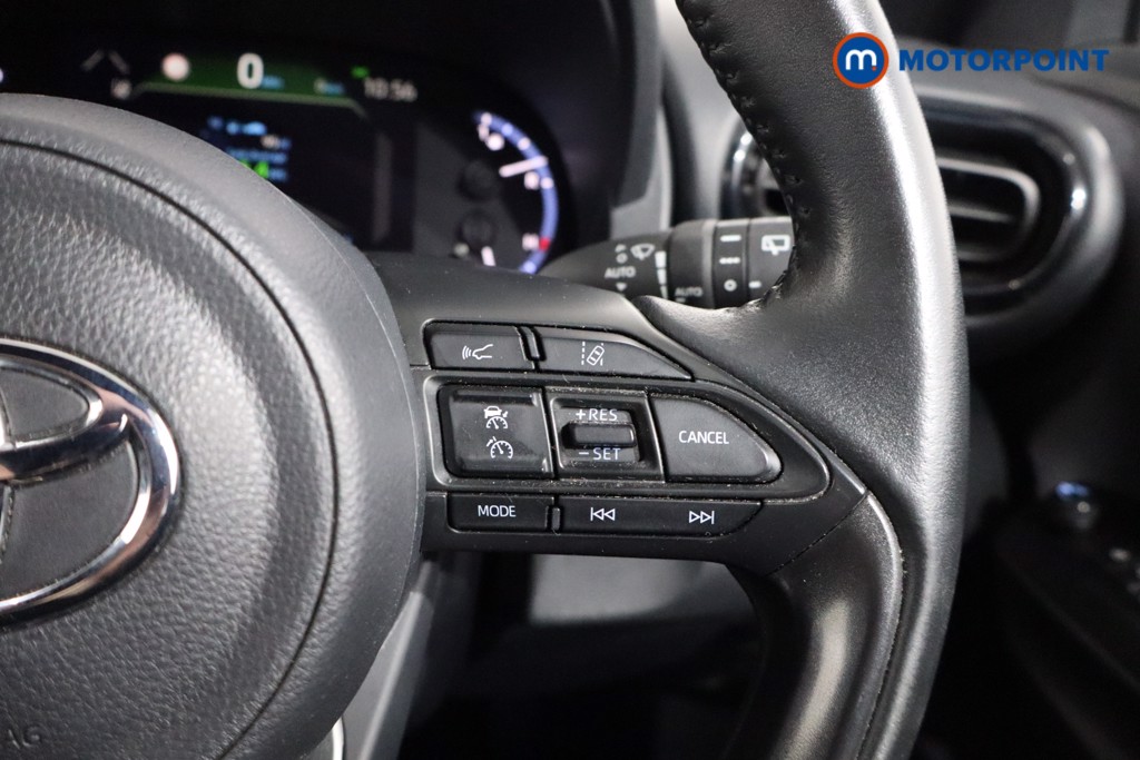 Toyota Yaris Cross Design Automatic Petrol-Electric Hybrid Estate - Stock Number (1548433) - 8th supplementary image