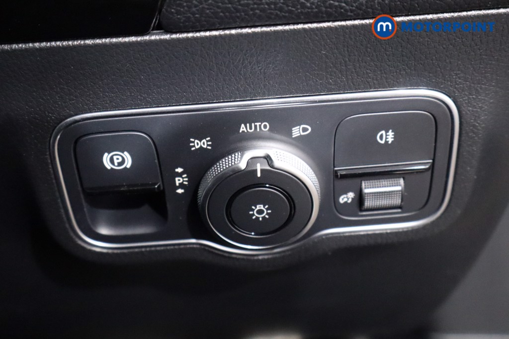 Mercedes-Benz B Class Amg Line Automatic Petrol Hatchback - Stock Number (1548650) - 22nd supplementary image