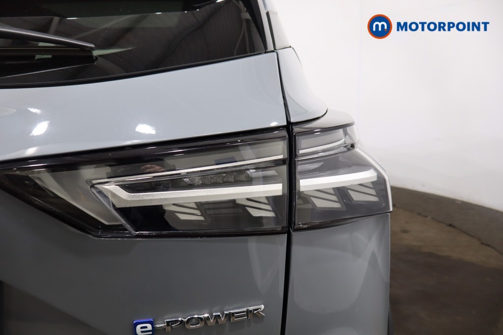 Nissan Qashqai Tekna Automatic Petrol-Electric Hybrid SUV - Stock Number (1548704) - 23rd supplementary image