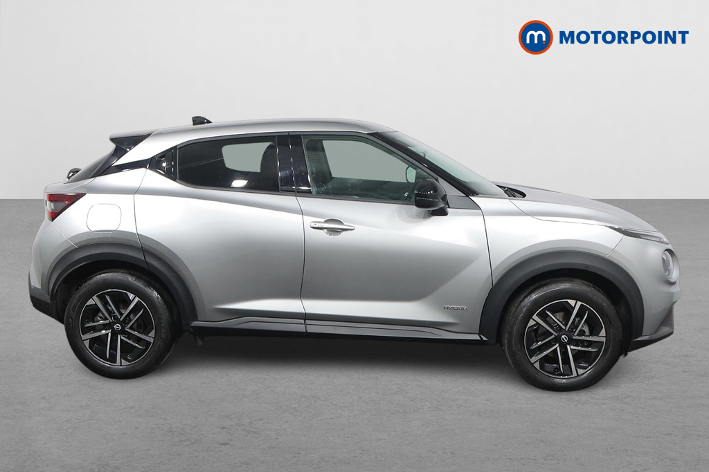 Nissan Juke N-Connecta Automatic Petrol-Electric Hybrid SUV - Stock Number (1548751) - Drivers side