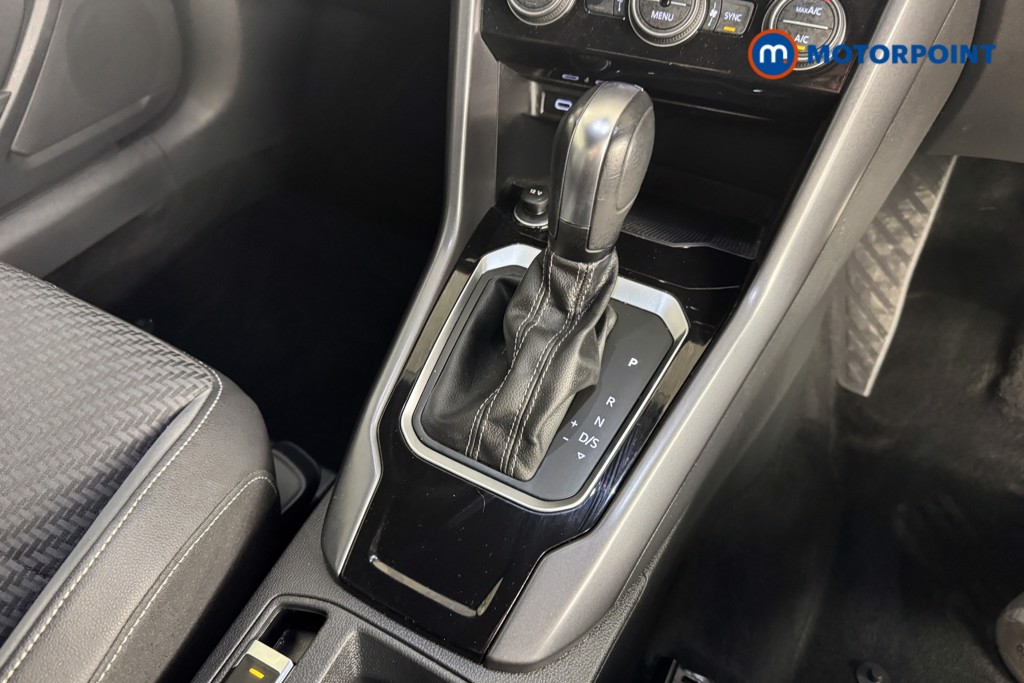 Volkswagen T-Roc R-Line Automatic Petrol Convertible - Stock Number (1548864) - 9th supplementary image