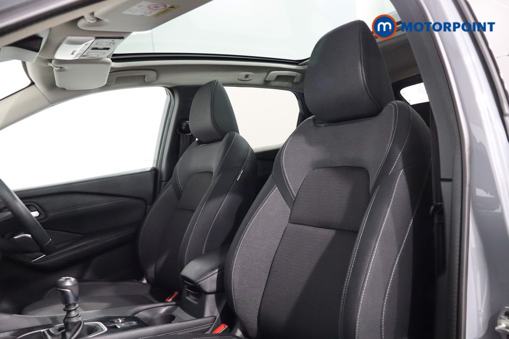 Nissan Qashqai N-Connecta Manual Petrol SUV - Stock Number (1517418) - 4th supplementary image