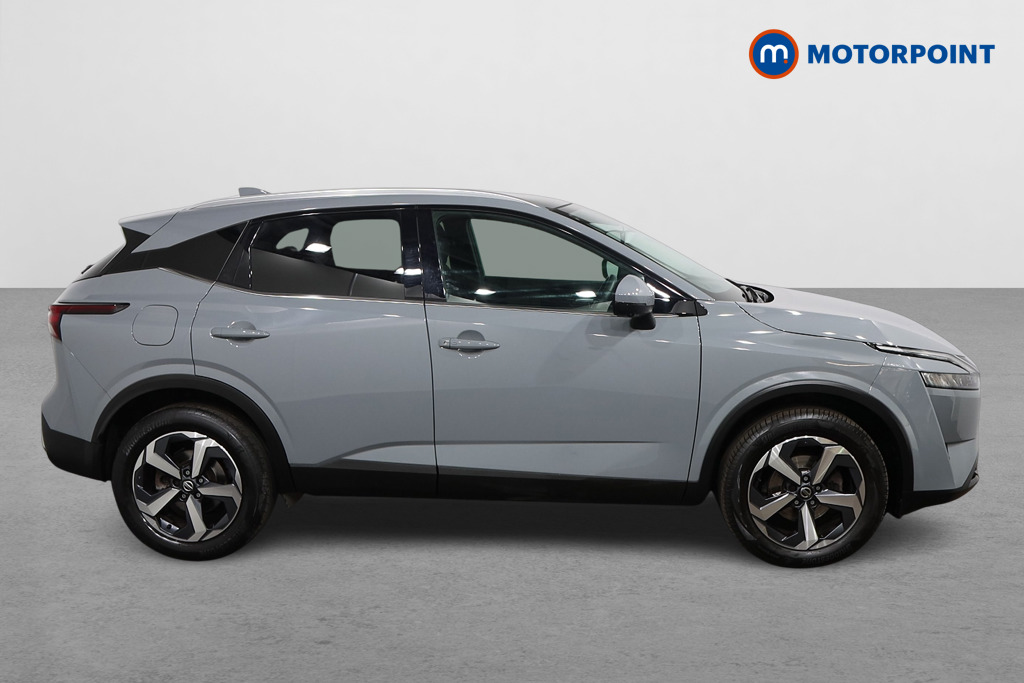 Nissan Qashqai N-Connecta Manual Petrol SUV - Stock Number (1517418) - Drivers side