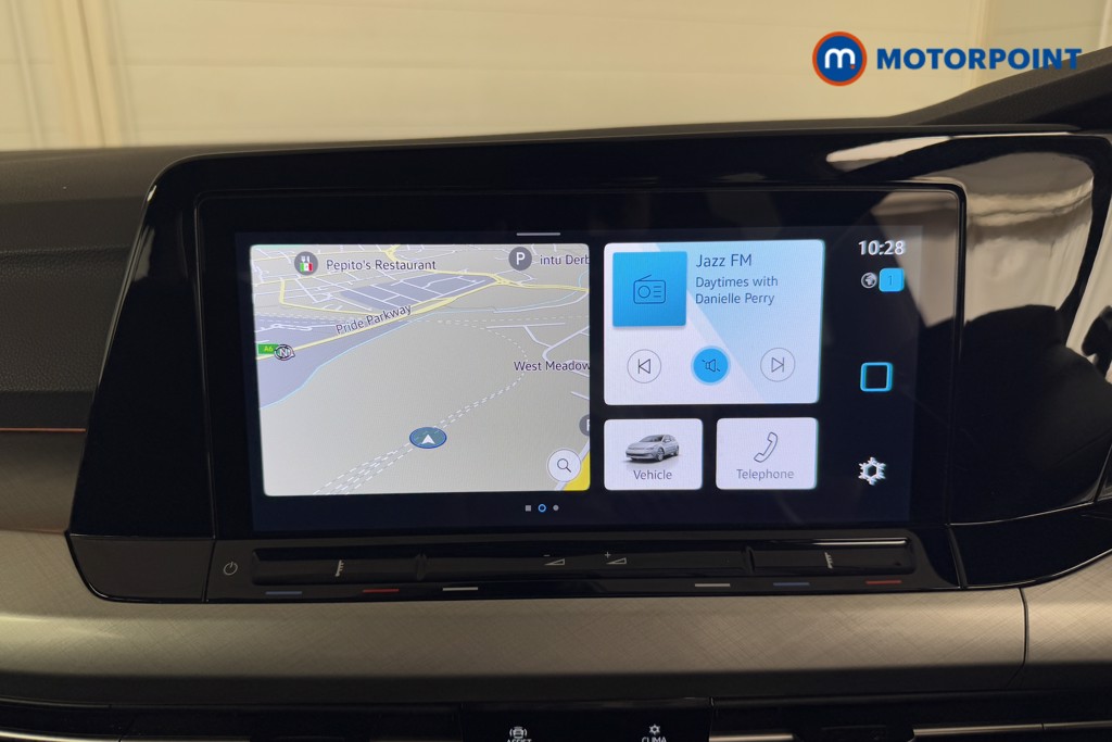 Volkswagen Golf Life Automatic Petrol Hatchback - Stock Number (1532452) - 2nd supplementary image