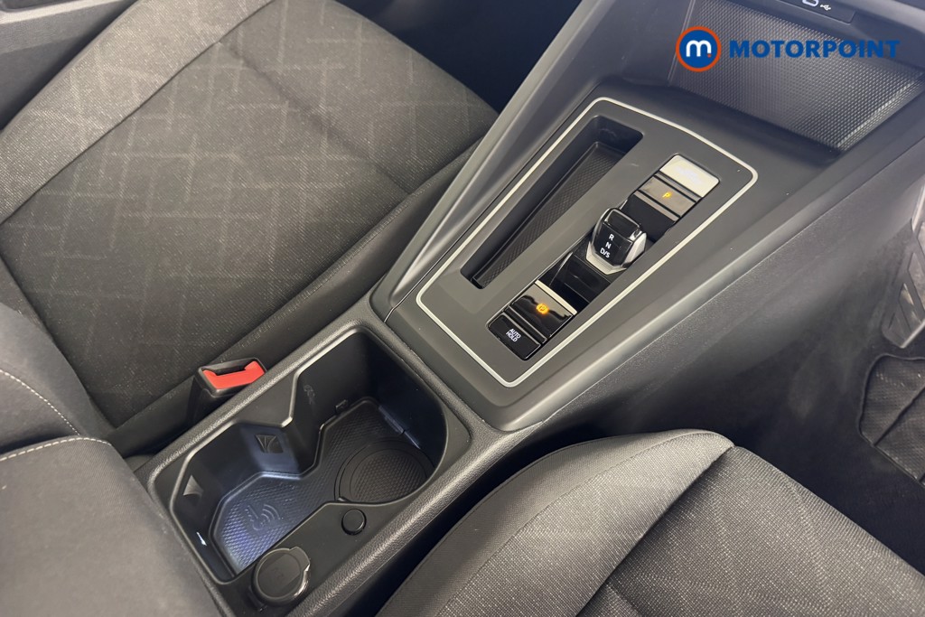 Volkswagen Golf Life Automatic Petrol Hatchback - Stock Number (1532452) - 9th supplementary image