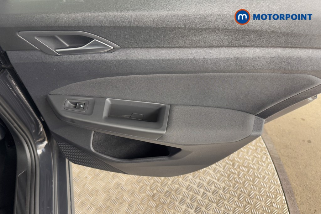 Volkswagen Golf Life Automatic Petrol Hatchback - Stock Number (1532452) - 15th supplementary image