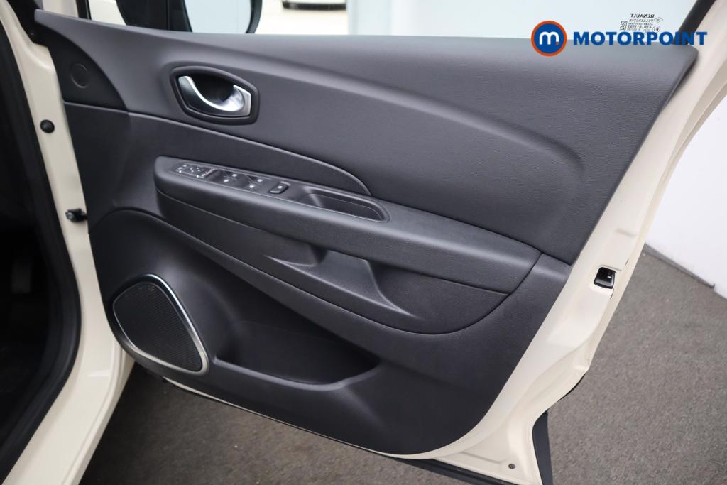 Renault Captur Dynamique S Nav Manual Petrol SUV - Stock Number (1532557) - 19th supplementary image