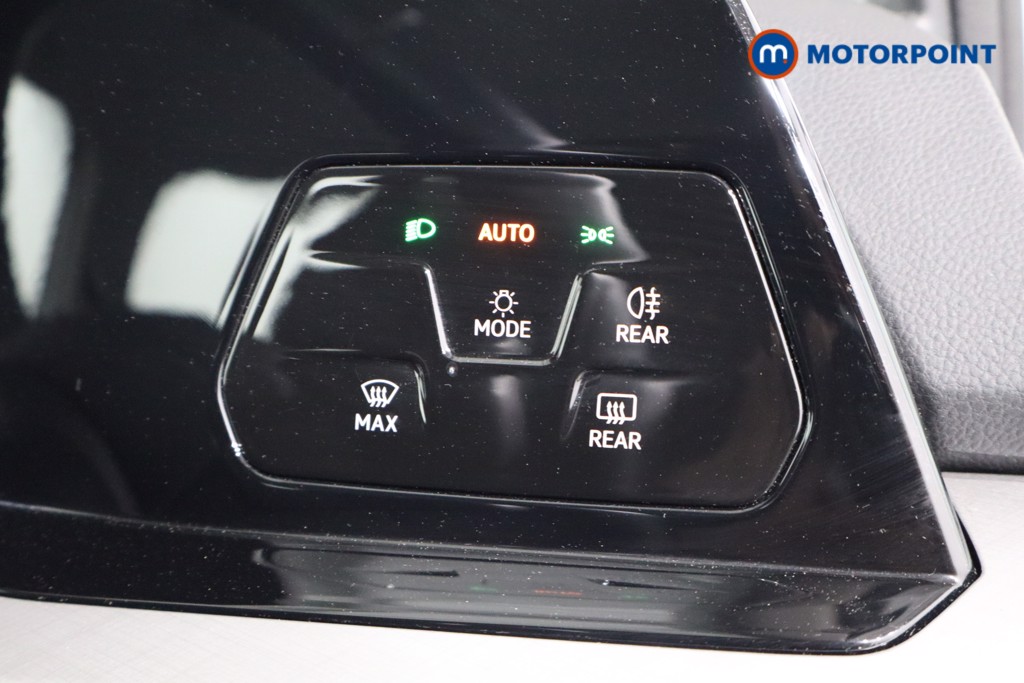 Volkswagen Golf Life Manual Petrol Hatchback - Stock Number (1532881) - 23rd supplementary image