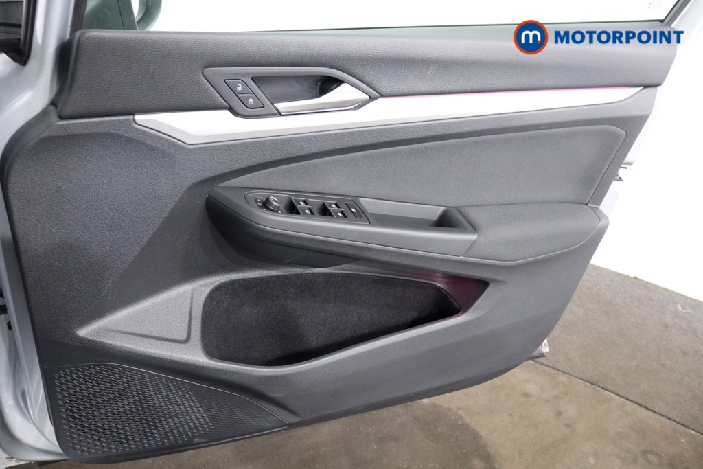 Volkswagen Golf Life Manual Petrol Hatchback - Stock Number (1532881) - 24th supplementary image