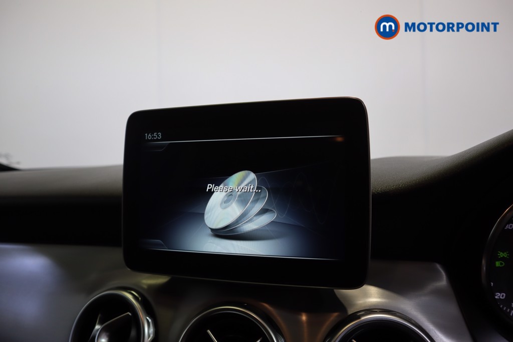 Mercedes-Benz GLA Amg Line Automatic Petrol SUV - Stock Number (1533812) - 13th supplementary image