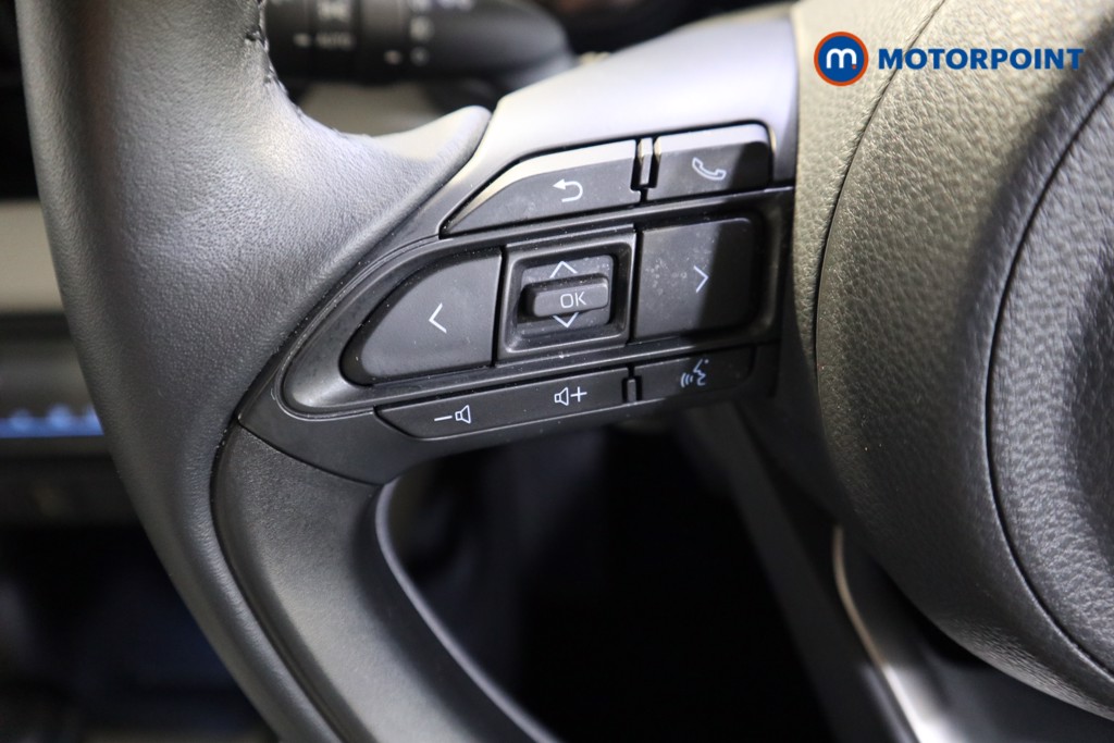 Toyota Yaris Excel Automatic Petrol-Electric Hybrid Hatchback - Stock Number (1534649) - 3rd supplementary image