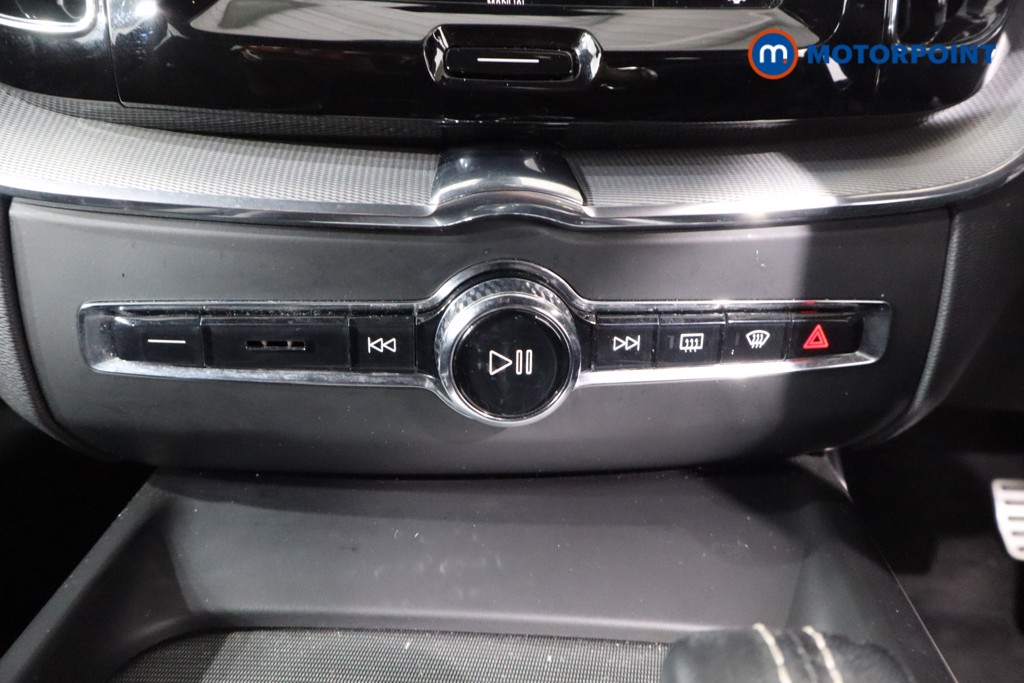 Volvo Xc60 R Design Automatic Diesel SUV - Stock Number (1538333) - 17th supplementary image