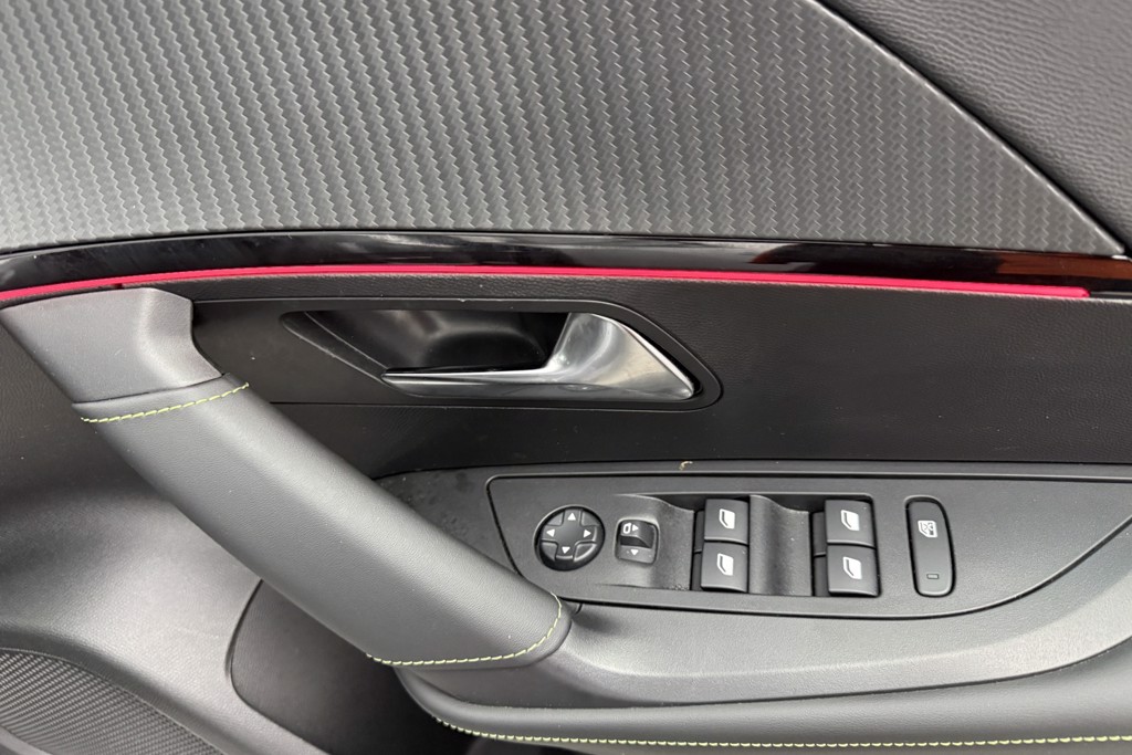 Peugeot 2008 GT Automatic Petrol SUV - Stock Number (1539495) - 15th supplementary image