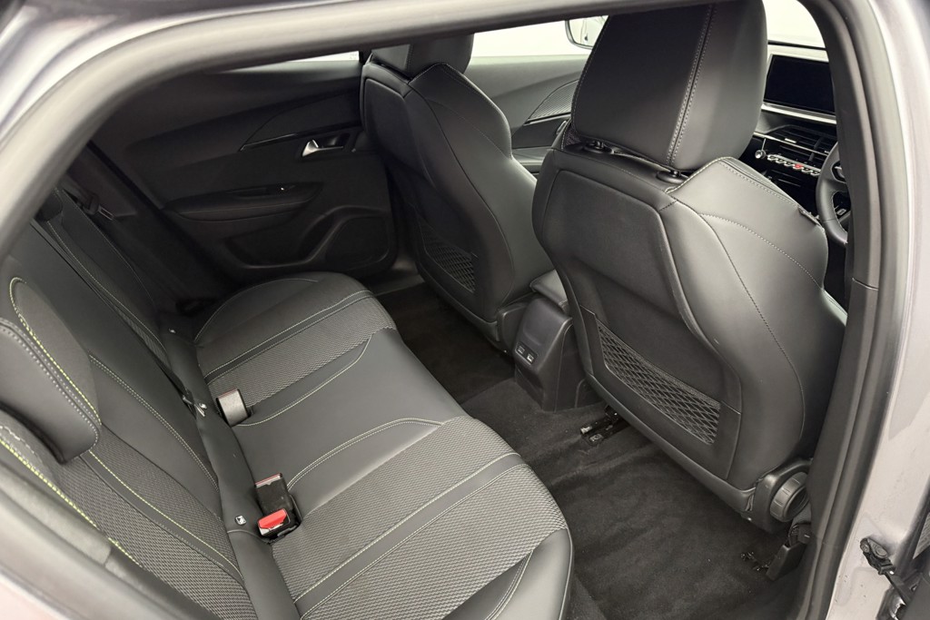 Peugeot 2008 GT Automatic Petrol SUV - Stock Number (1539495) - 18th supplementary image