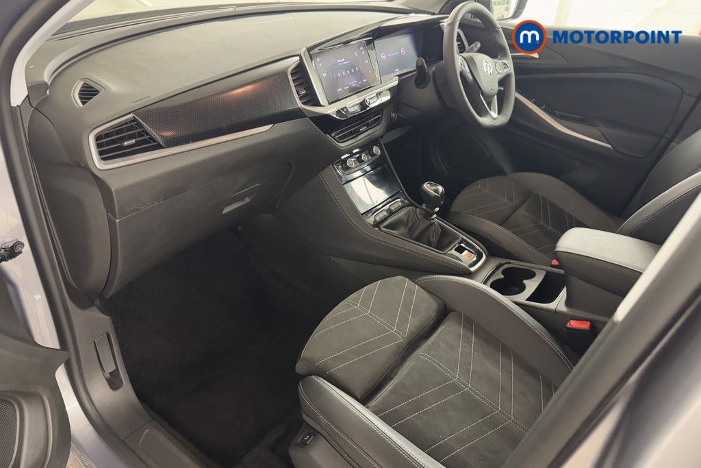 Vauxhall Grandland Ultimate Manual Petrol SUV - Stock Number (1539570) - 7th supplementary image